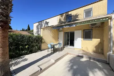 Image de Villa rénovée 4/6 pers, piscine et parking, à 750m de la plage