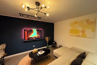 Image de Cozy 1-bedroom apartment in charming Brașov with WiFi