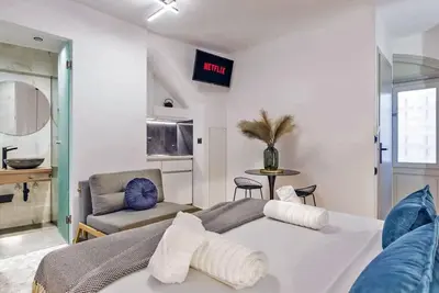 Arch. 4 Luxury Living