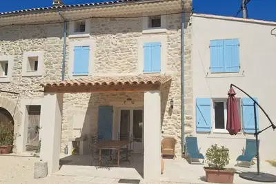 Image de Mas de charme \" La Provinciale\" sans piscine au pied du Mont Ventoux à Malaucène