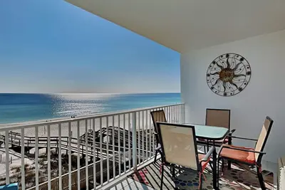 Image de 1bd/1ba Gulf-Front Condo w. Hallway Bunk, Beachfront Pool, Gym + More