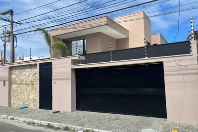 Image de Exclusive Mansion in Pajuçara, 150m from the Most Beautiful Beach in Brazil.