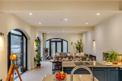 Image de The Ferry House - Cinq Chambres Maison, Couchages 10