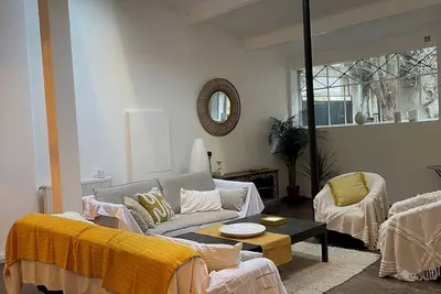 Image de Artist's Home - Villa & Private Courtyard - 200m2