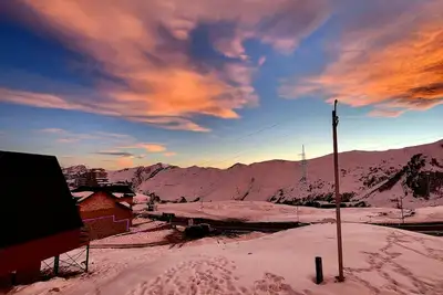 Image de Comfortable cottage near the ski lift, with a beautiful view
