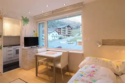 Image de The Cristal apartment house is situated in a quiet, sunny and central location