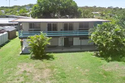 Image de Sorrento on Jeffery - perfectly located directly across from the main beach & park