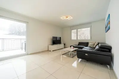 Cozy 2-bedroom apartment in charming Safenwil with WiFi