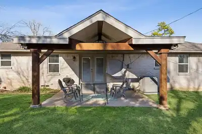 Image de Tch - Cozy 3bd\/2ba in Allen with desk