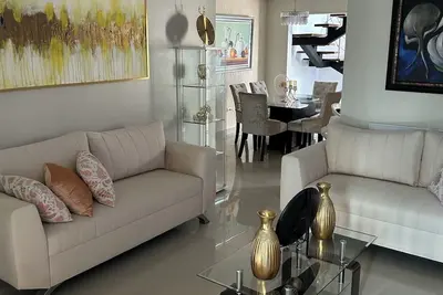 Image de Spacious 4-bedroom penthouse in Santiago WiFi, Ac, jacuzzi, bbq and pool table