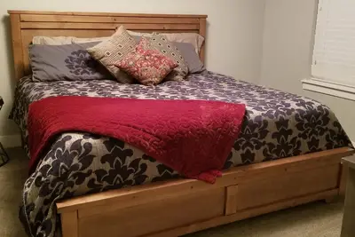 Image de Modern 3-Bedroom Condo with Garage, Pool Access, Wifi, and Prime Location!