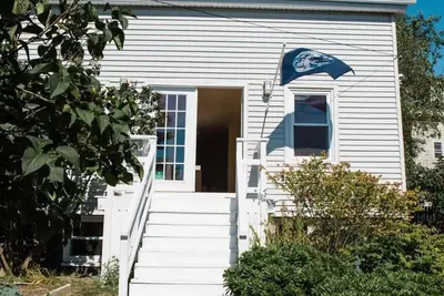 Image de 4br2ba House parking A Peaceful Oasis on Munjoy Hill