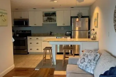 Image de Located just steps from Wells Beach, Eastwinds 124 is perfect for your getaway.