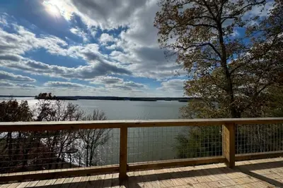 Image de WaterWood in Waverly, Tn – Relax, Recharge, and Unwind