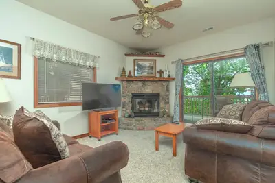 Image de 2br Village At Indian Point 601 near Sdc-Free Tickets Daily up to $500 Value