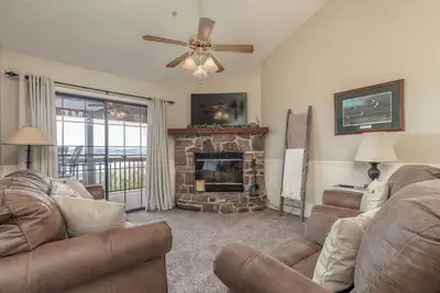 Image de 2br Village At Indian Point 712 near Sdc-Free Tickets Daily up to $500 Value