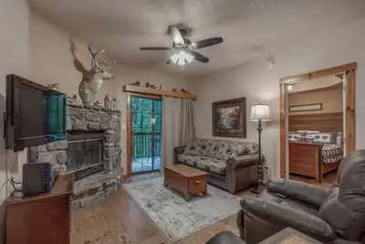 Image de 2br Village At Indian Point 803 near Sdc-Free Tickets Daily (up to $500 Value