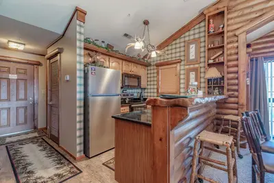 Image de 2br Village At Indian Point 1009 near Sdc-Free Tickets Daily up to $500