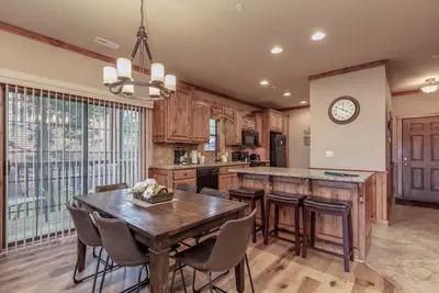 Image de 2br Village At Indian Point 1504  near Sdc - Free Tickets Daily up to $500