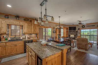 Image de 2br Village At Indian Point 1505 near Sdc - Free Tickets Daily up to $500