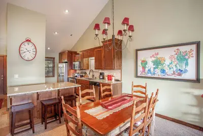 Image de 2br Village At Indian Point 1511 near Sdc - Free Tickets Daily up to $500