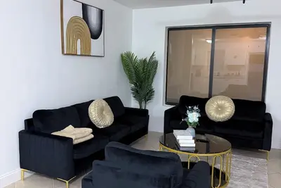 Image de Luxery house/pool/near airport/hard rock casino hotel/downtown Hollywood/beach