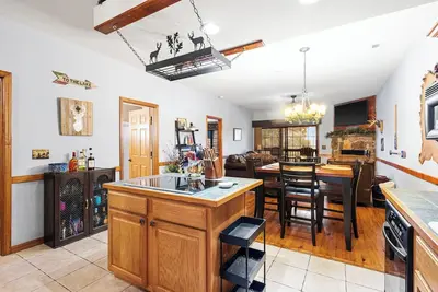 Image de 2br Village At Indian Point 2002 near Sdc - Free Tickets Daily up to $500