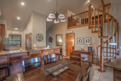 Image de 2br+Loft Village At Indian Point 1910 near Sdc- Free Tickets Daily up to $500