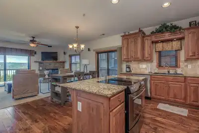 Image de 2br Village At Indian Point 1604 near Sdc - Free Tickets Daily up to $500