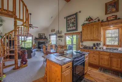 Image de 2br+Loft Village At Indian Point 1912 near Sdc- Free Tickets Daily up to $500