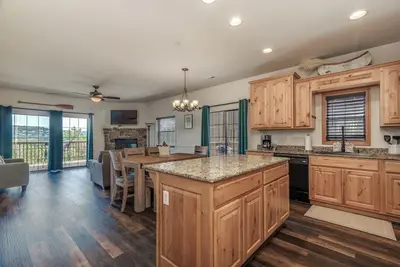 Image de 2br Village At Indian Point 1704 near Sdc - Free Tickets Daily up to $500