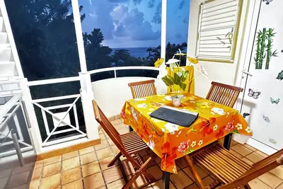 Image de Studio Mesange Tartane\nPLAGE A 200m\nPISCINE \nVUE Mer