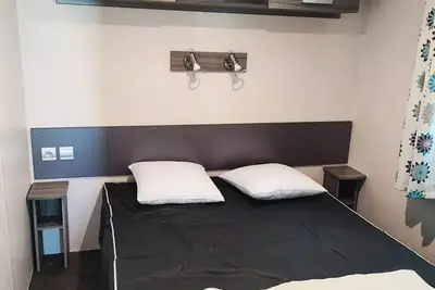 Image de 784 Mobil Home 3 Chambres Clim Tv 4 à 5 personnes - 4 pers. inclus dans le tarif