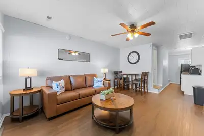 Image de Your Home Away from Home!
