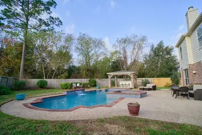 Image de Spacious 5-bedroom Oasis House With Heated Pool/Spa