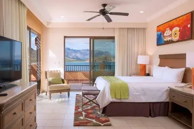 Image de Luxurious 2-bedroom pent house ocean front suite in Villa del Palmar Loreto