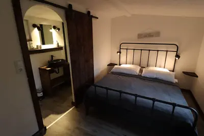 Image de Cozy vacation apartment \"Grüner Weg\" in the countryside with barbecue terrace.