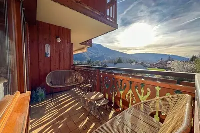 Image de Charmant appartement dans une résidence très calme avec vue sur les montagnes