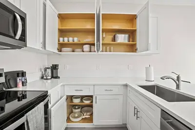 Image de 4 Bed Wpb - Home Near 95, Airport, Dt & Beaches