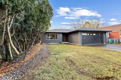 Image de Charming 3-bedroom house with WiFi and Ac in delightful Milwaukie!