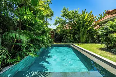 Image de Japanese 2Bdrm Beachside Villa 100m to Seseh Beach