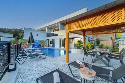 3 bedroom villa with sea view and jacuzzi in Fethiye/Faralya location, Sea Renity