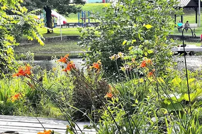 Image de Riverside suite on York River in town free parking \n\n