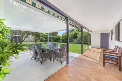 Image de Mirrabooka: 2 Br, 1 Ba House in Lake Cathie, Sleeps 6