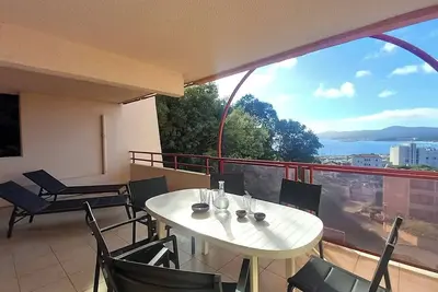 Image de T3 55m² 6 personnes Terrasse vue mer 20 m² Piscine 800m plage Ascenseur Parking