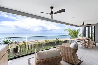 Image de Chic New Luxury Beachfront Condo - Allure 204