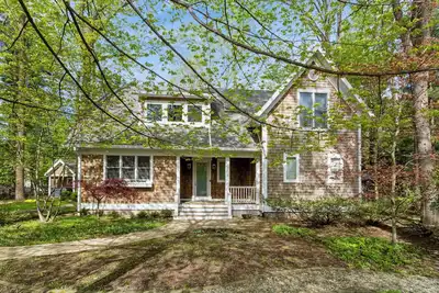 Image de Dream Vacay Home + Carriage House-2 mins to Beach
