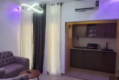 Image de 1-bedroom 1-living apartment in vibrant Cotonou with WiFi, Ac