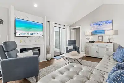 Image de Golf Cart Provided: Beach/Bay Access, Golf, Fishing Ponds, Baytowne Wharf