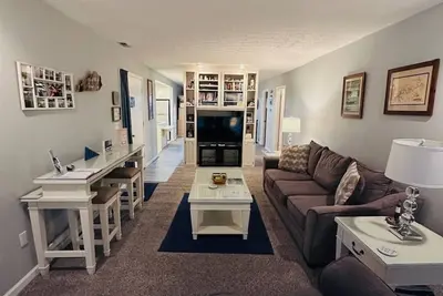 Image de Lake Cumberland Cozy 1 Bedroom 7-3 Woodson Bend Resort Condo Bronston Ky
